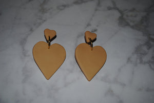 The Kissimmee Double Hearts in Solid Tan